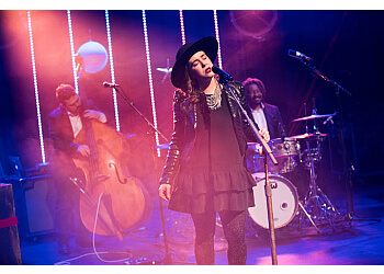 Aurora Vidéastes Quinn Aden Video Production and Photography