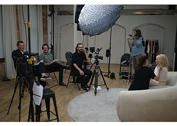 Aurora Vidéastes Quinn Aden Video Production and Photography