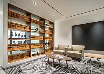 Toronto bankruptcy lawyer R. Graham Phoenix - LOOPSTRA NIXON LLP