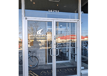 Aurora Physiothérapie Clement Lau, BSc(HON), MSCPT - ATHLETE'S CARE SPORTS MEDICINE CENTRES - AURORA