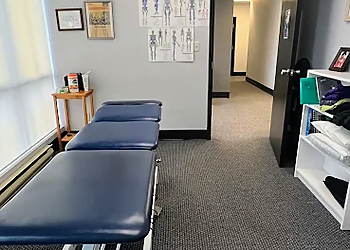 Rachel Goulet - OPTIMAL WELLNESS NIAGARA - St Catharines, ON Ostéopathes - Treatment Room Image