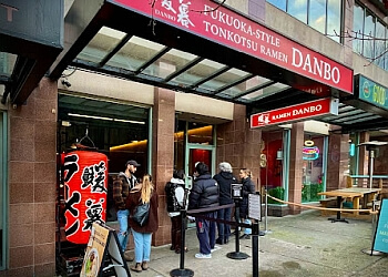 Vancouver Restaurants Japonais Ramen Danbo Robson