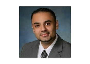 Windsor real estate lawyer Rashid Farhat - FARHAT & ASSOCIATES LAW FIRM 