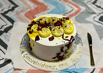 Brampton cake Red Moon Bakery