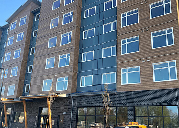 New Westminster window cleaner Refine Cleaning & Maintenance