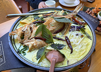 Burnaby thai restaurant Rens Cafe & Bistro