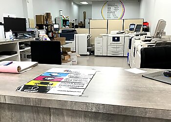 Montreal Imprimeries Repro Impression YN Inc