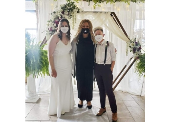 Niagara Falls wedding officiant Reverend Natalia Love Angelou