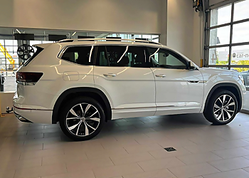 Levis car dealership Rinfret Volkswagen