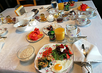 Ritchie Bed & Breakfast - Edmonton, AB Bed And Breakfast - Breakfast Dish Image