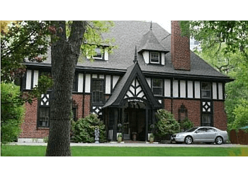 3 Best Bed And Breakfast In Winnipeg, MB - Expert Recommendations