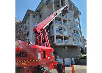 Lethbridge window cleaner Robin Eye Window Cleaning
