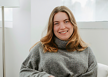 Robin Grossman - NEWMARKET COUNSELLING CENTRE - Newmarket, ON Therapists - Doctor Portrait Image