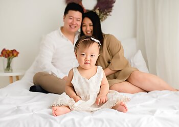 Port Coquitlam babies and family photographer Rochelle Hepworth Photography