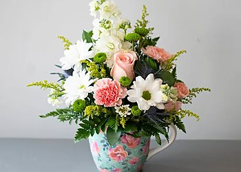 Rollason Flowers Rollason Flowers - Thunder Bay, ON Florists - Sample Image