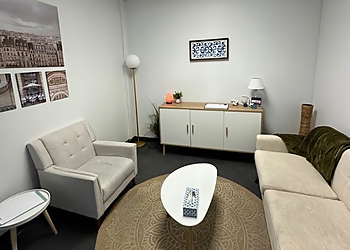 Rolynda Simpson, CCC - MINDWISE COUNSELLING & CONSULTING - Kamloops, BC Marriage Counselling - Office Interior Image