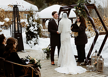 Longueuil wedding officiant Rose Gold Celebrations