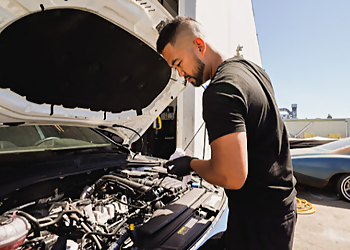 Burnaby car repair shop Roshie Automotive