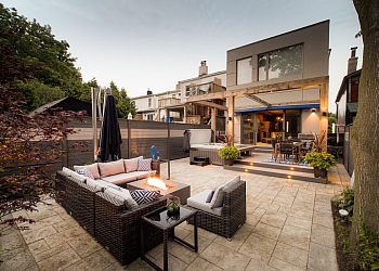 Oakville landscaping company Royal Decks And Landscapes