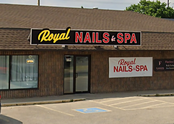 Brantford nail salon Royal Nails And Spa