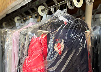 Royal Oak Drycleaners - Burnaby, BC Dry Cleaners - Service Image