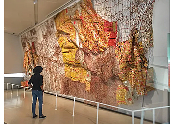 Toronto places to see Royal Ontario Museum