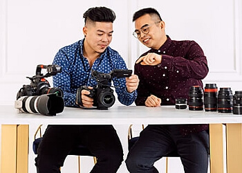 Richmond Hill videographer SDE Weddings