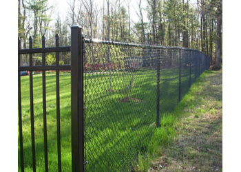 Fredericton fencing contractor SIMPLY FENCE LTD.