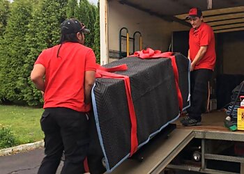 Thunder Bay moving company Smart Muscles Ltd.