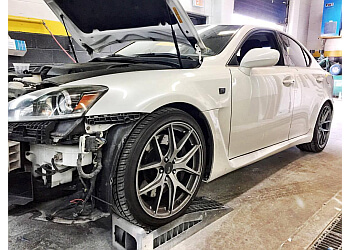 Burlington auto body shop SMART Repair Centre