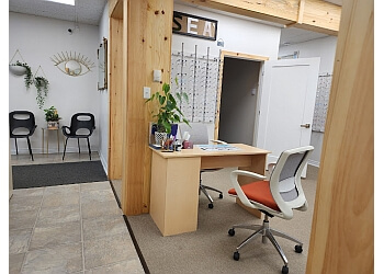 St Johns Opticiens S'Pairs Optical