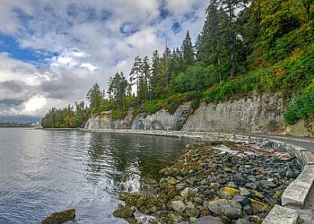 Vancouver hiking trail Stanley Park