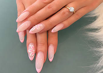 Salon Vong Inc. Salon Vong Inc. - Montreal, QC Salons De Manucure - Acrylic Nails