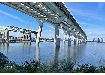 Brossard Repères Samuel-De Champlain Bridge