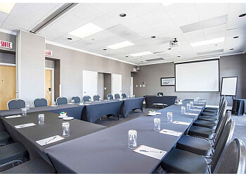 Longueuil hotel Sandman Hotel Montreal-Longueuil