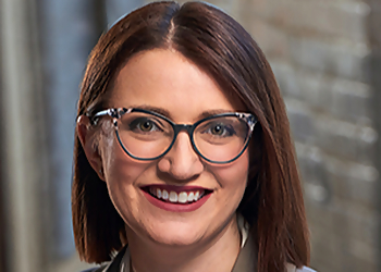 Sarah Molyneaux - MCMAHON MOLYNEAUX HENRIQUEZ LABOUR & EMPLOYMENT LAWYERS Sarah Molyneaux - Hamilton, ON Employment Lawyers - Lawyer Portrait Image