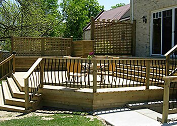 Stratford fencing contractor Scenic Fence & Deck