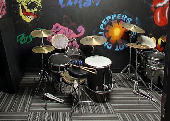 Winnipeg music school School of Rock Winnipeg