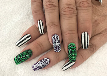Halton Hills nail salon Scorpio's Peace & Polish