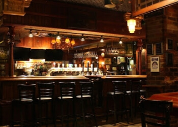 Scotland Yard - Toronto, ON Pubs - Restaurant Interior Image