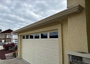 Kelowna gutter cleaner Scout Gutter Solutions