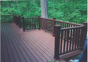 Sault Ste Marie fencing contractor Seamless Eavestrough