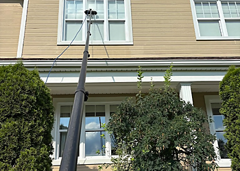 Sherbrooke window cleaner  Services O'Splash inc.