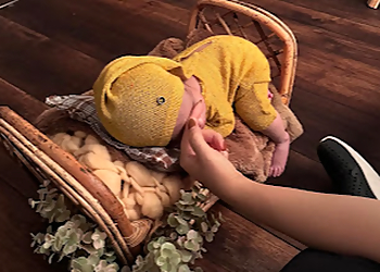 Ottawa babies and family photographer Sevil Topbas Photography