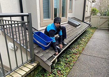 Richmond window cleaner Shack Shine