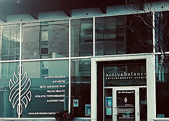 Saanich physical therapist Shelley Dumais, PT - ACTIVE BALANCE PHYSIOTHERAPY STUDIO