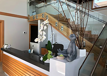 Saanich physical therapist Shelley Dumais, PT - ACTIVE BALANCE PHYSIOTHERAPY STUDIO