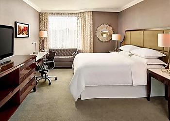 Sheraton Hamilton Hotel - Hamilton, ON Hotels - Hotel Room Image