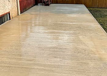 Edmonton gutter cleaner Shine Above