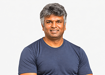 Shiv Shankar, PT - MEX PHYSIO Shiv Shankar, PT - MEX PHYSIO - Milton, ON Physiothérapie - Doctor Portrait Image